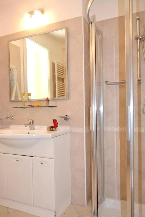Comfortable Apartment In Rimini 50 M² Near The Beach