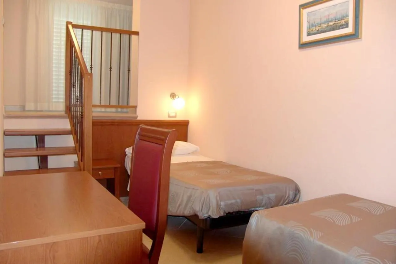 Comfortable Apartment In Rimini 50 M² Near The Beach