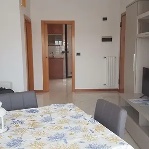 Domus Maris Viserba, Spiagge E Centro A 100 Mt, Promo Fiera Macfrut, Fieravicola, Expo Dental, Meeting Appartamento